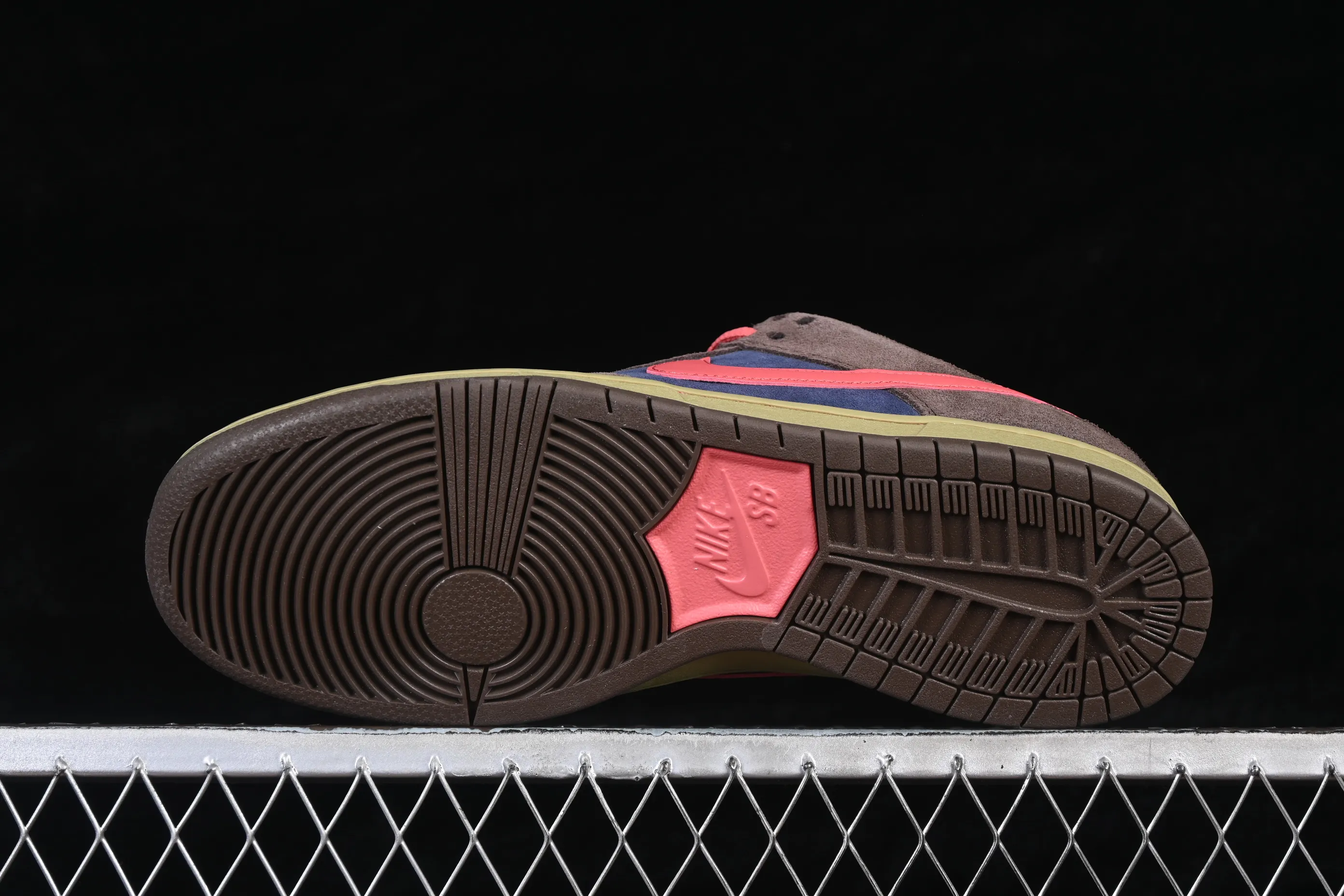 All Categories Nk SB Dunk Series Nk SB Dunk Low Low-top sneakers Nike SB Dunk Low "Baroque Brown Adobe" Retro American style low-top casual sneakers HQ1625-200